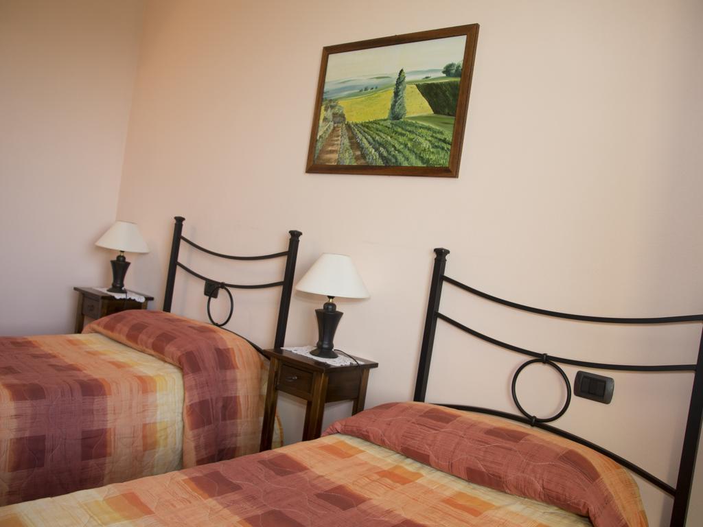 B&B La Gibiana Costigliole d'Asti Kamer foto