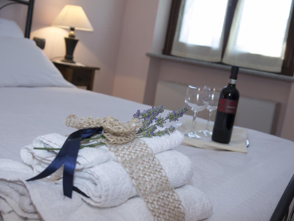 B&B La Gibiana Costigliole d'Asti Kamer foto